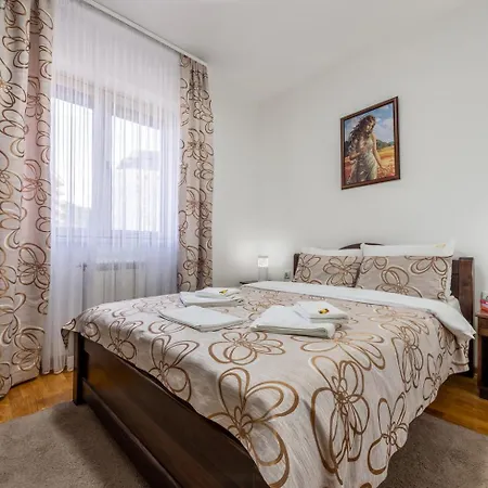 Apartman Maksi-centar