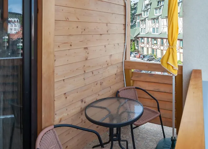 Maksi-centar * زلاتيبور