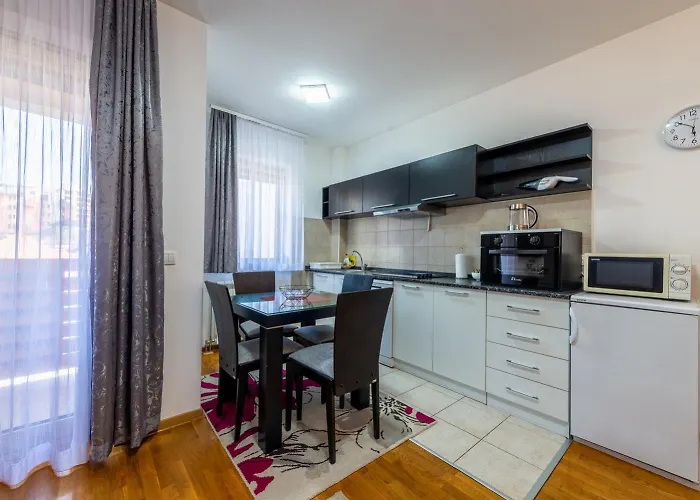 Maksi-centar شقة *