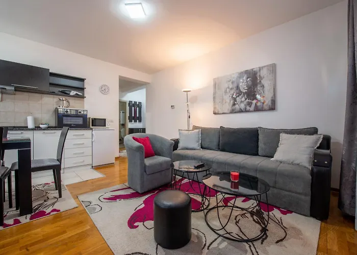 Maksi-centar شقة *