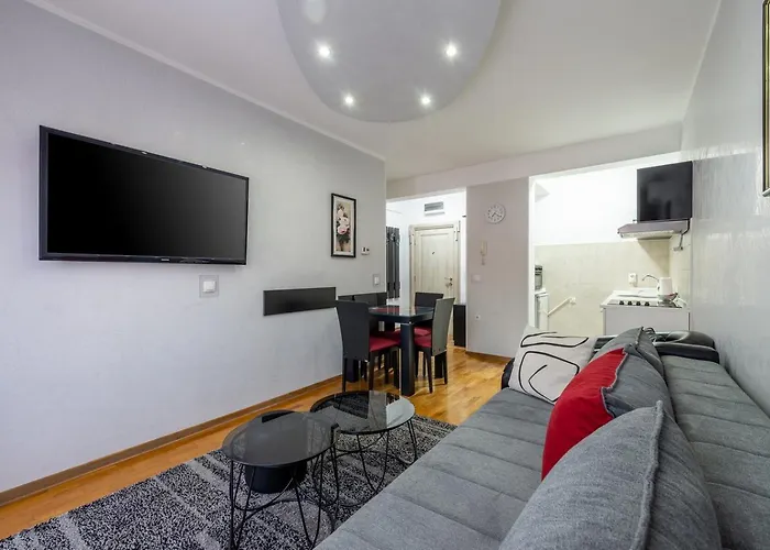 Maksi-centar * زلاتيبور